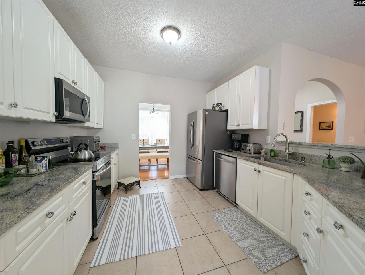 2 Back Bay Court Photo 6