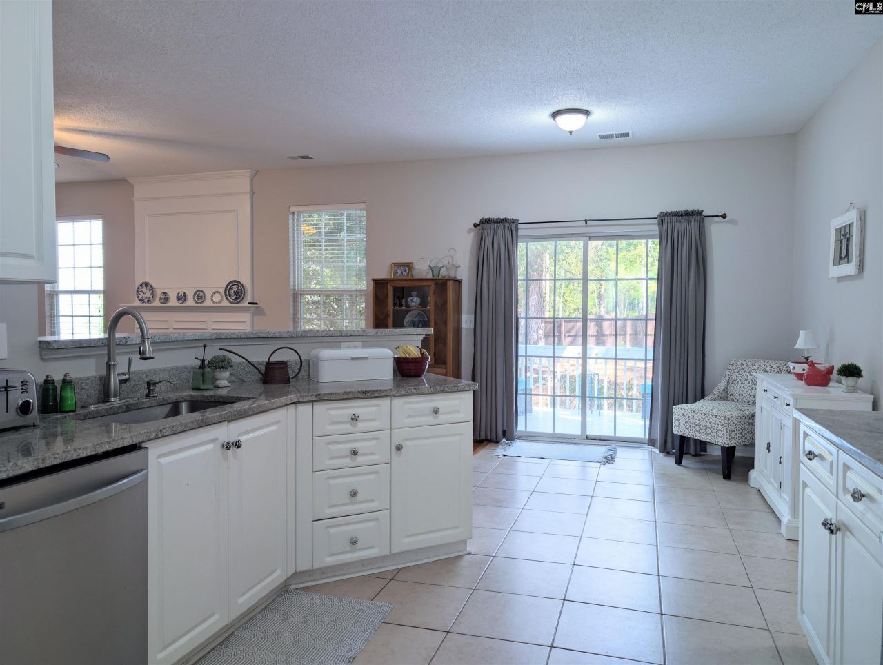 2 Back Bay Court Photo 9