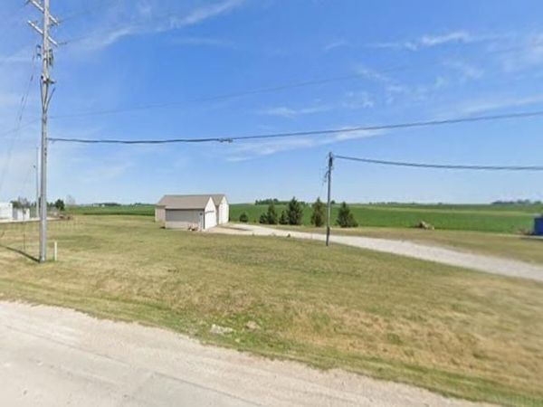 1089 210th Street, Jesup, IA 50648