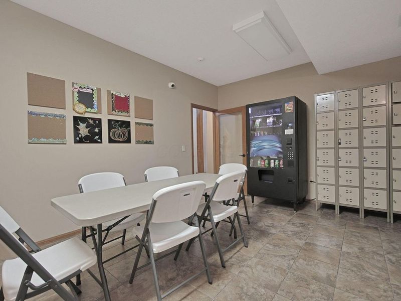 799 Windmiller Drive, Pickerington, OH 43147 Photo 12