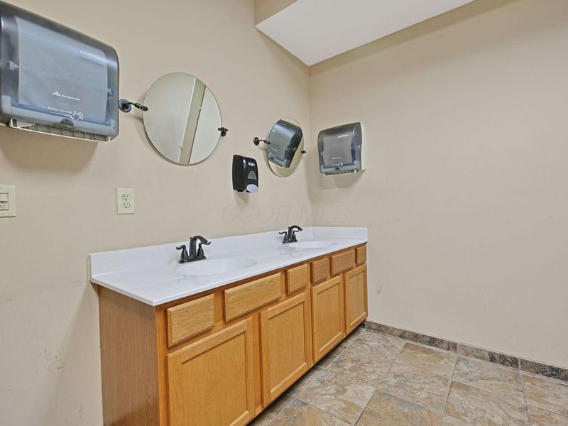 799 Windmiller Drive, Pickerington, OH 43147 Photo 7