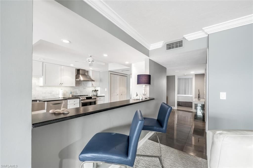 2381 Gulf Shore Blvd N, Unit 503, Naples, FL 34103 Photo