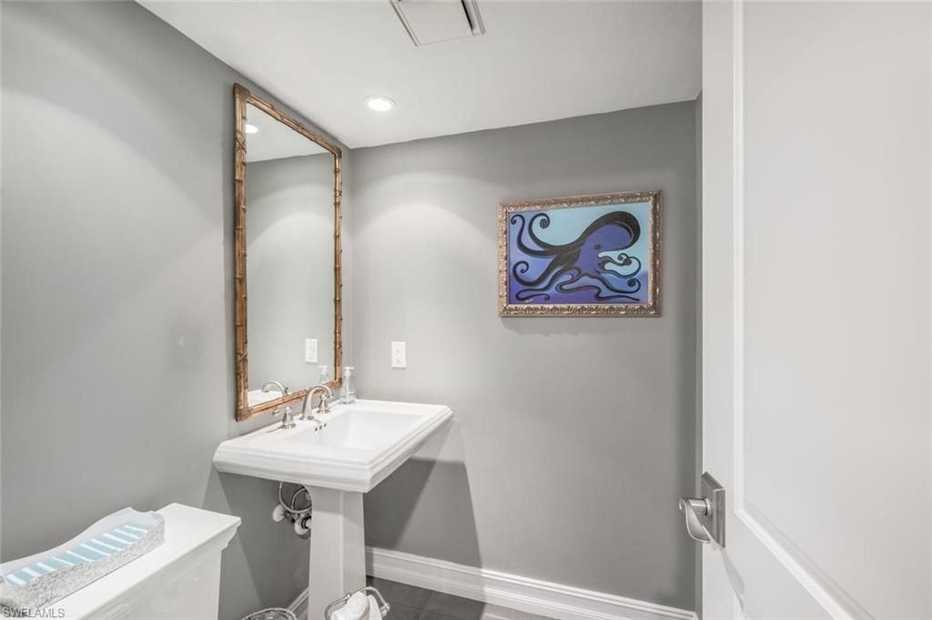 2381 Gulf Shore Blvd N, Unit 503, Naples, FL 34103 Photo