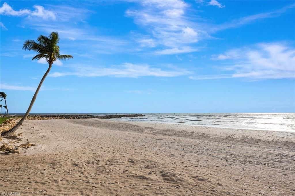 2381 Gulf Shore Blvd N, Unit 503, Naples, FL 34103 Photo