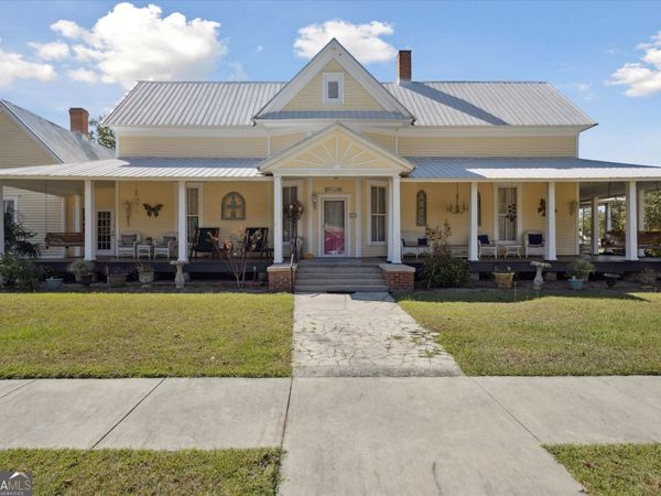 610 W Liberty Street, Claxton, GA 30417