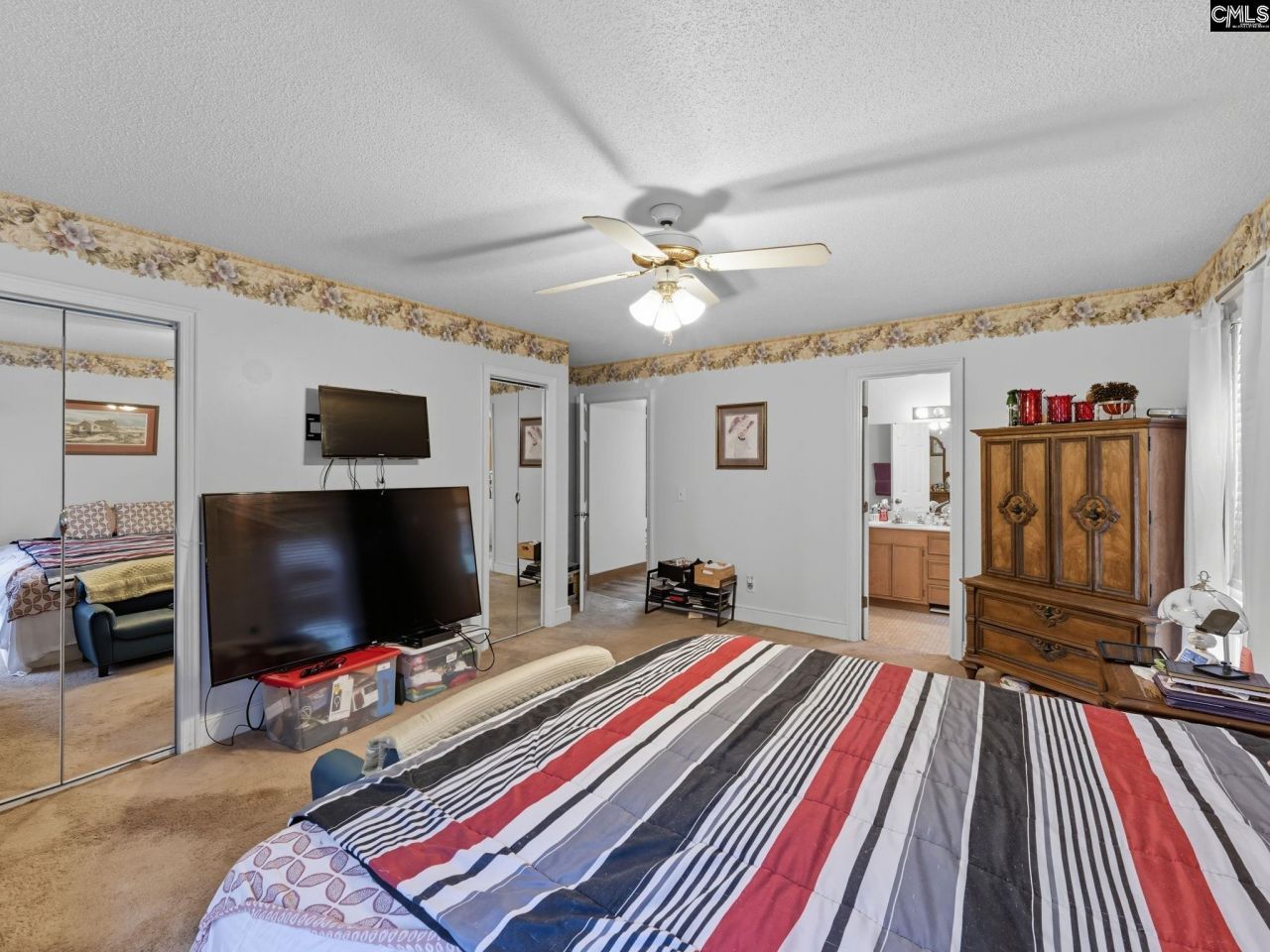 343 Pinewood Drive Photo 14