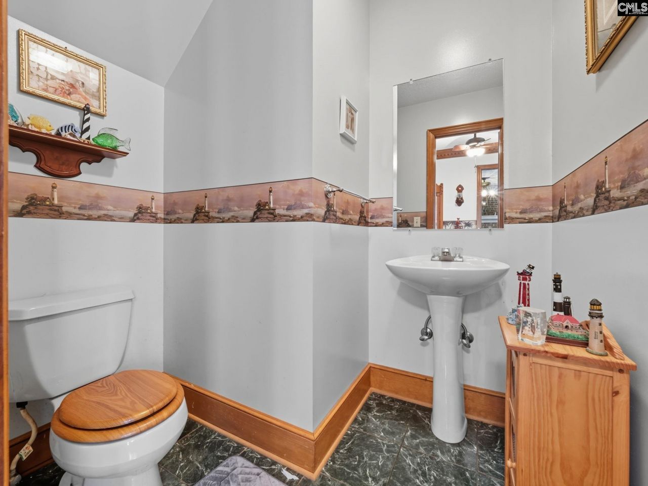 343 Pinewood Drive Photo 5