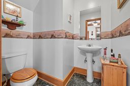 343 Pinewood Drive photo 4