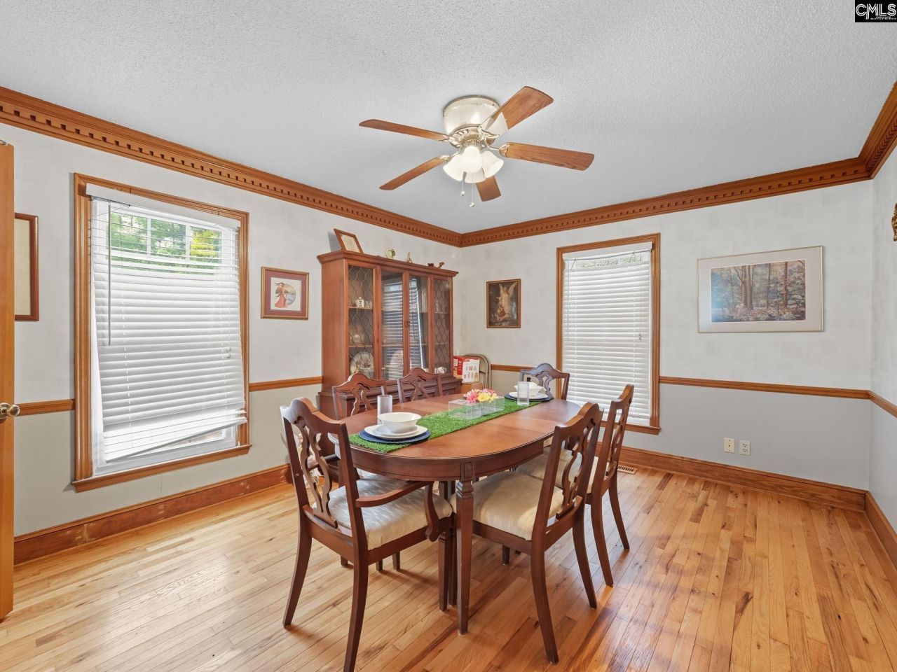 343 Pinewood Drive Photo 8