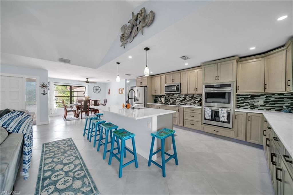 1321 SE 21st Ln, Cape Coral, FL 33990 Photo