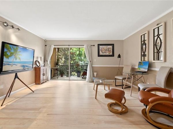 2366 E Mall DR, Unit 213, FORT MYERS, FL 33901