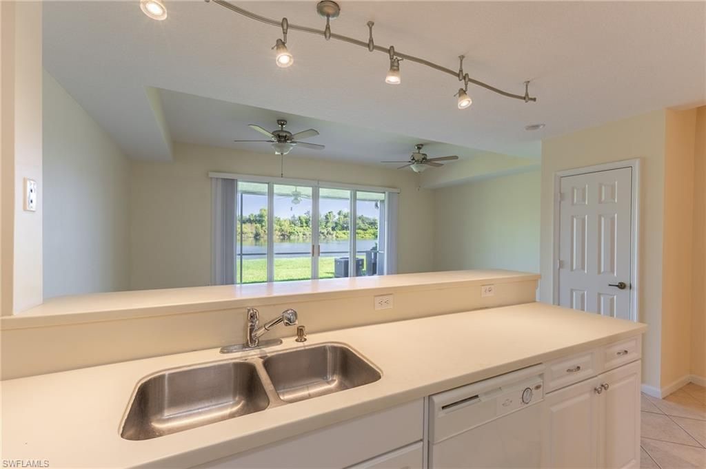 13150 Broadhurst Loop, Unit 204, Fort Myers, FL 33919 Photo