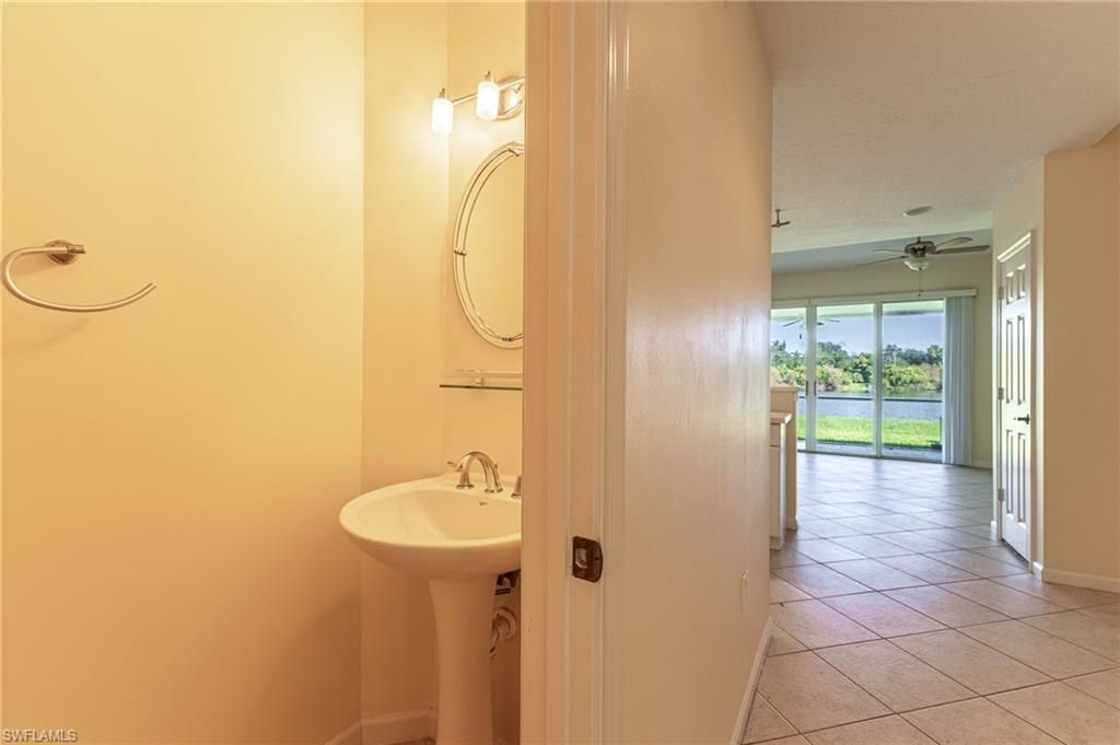 13150 Broadhurst Loop, Unit 204, Fort Myers, FL 33919 Photo