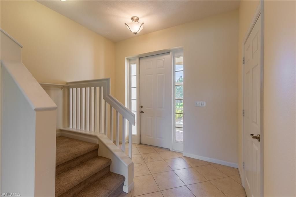 13150 Broadhurst Loop, Unit 204, Fort Myers, FL 33919 Photo