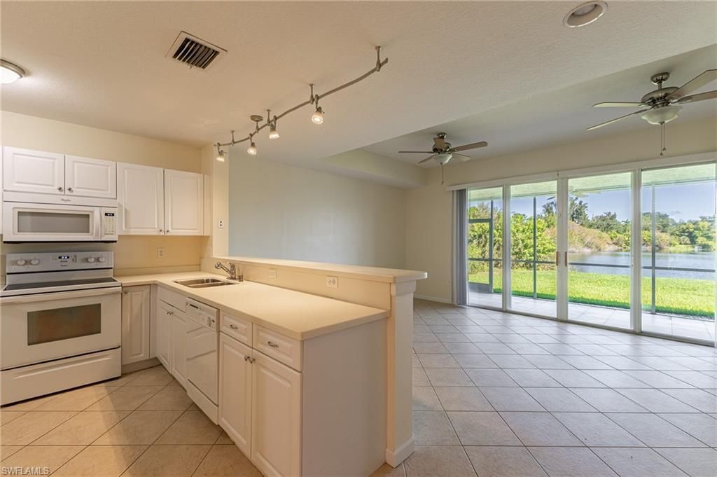 13150 Broadhurst Loop, Unit 204, Fort Myers, FL 33919 Photo