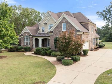 9008 Chelsea Drive, Raleigh, NC 27603