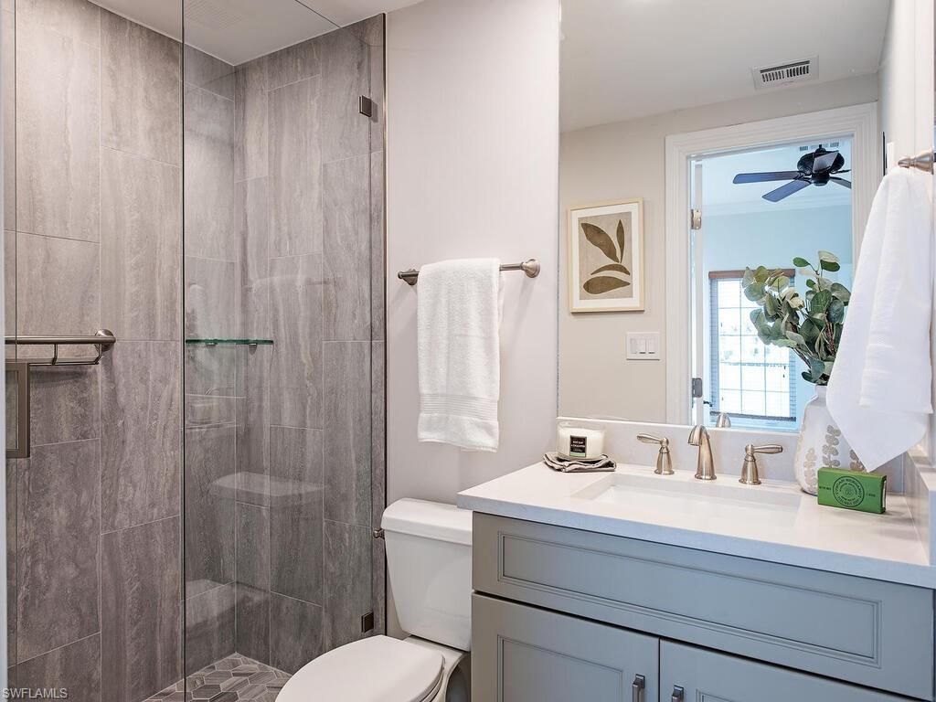 4000 Gulf Shore Blvd N, Unit 2000, Naples, FL 34103 Photo