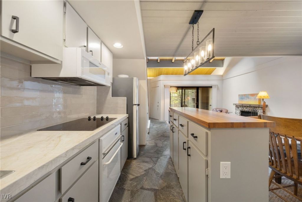 123 Juanita Drive, Unit 5, Incline Village, NV 89451 Photo