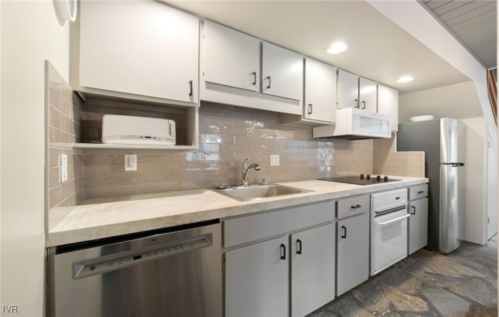 123 Juanita Drive, Unit 5, Incline Village, NV 89451 Photo