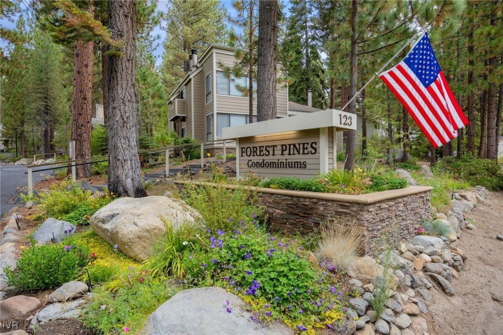 123 Juanita Drive, Unit 5, Incline Village, NV 89451 Photo