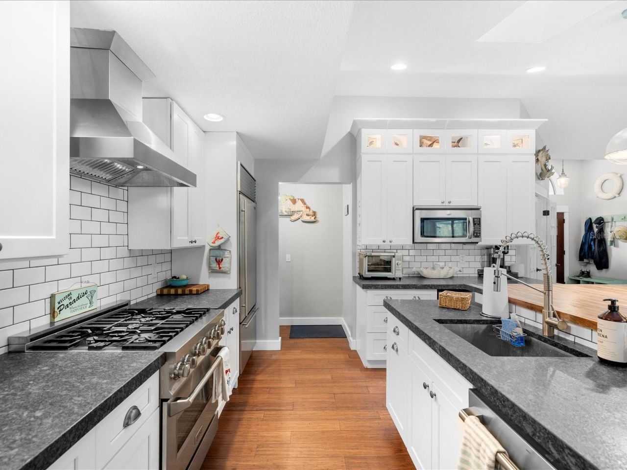 4219 Surfside Circle, Spring Hill, FL 34606 Photo