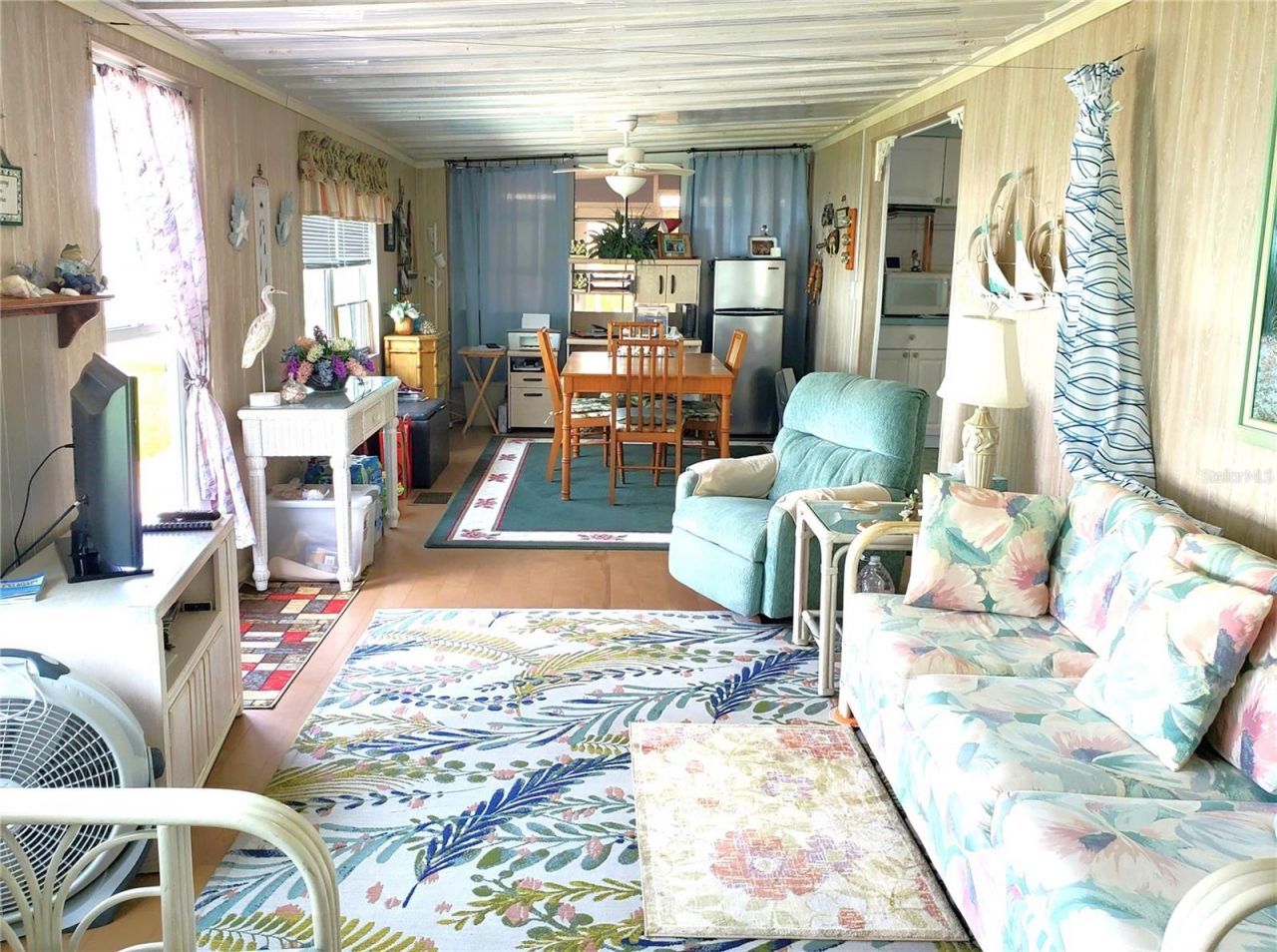 176 W Manatee Loop, Punta Gorda, FL 33950 Photo