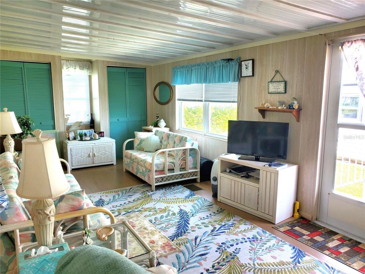 176 W Manatee Loop, Punta Gorda, FL 33950 Photo