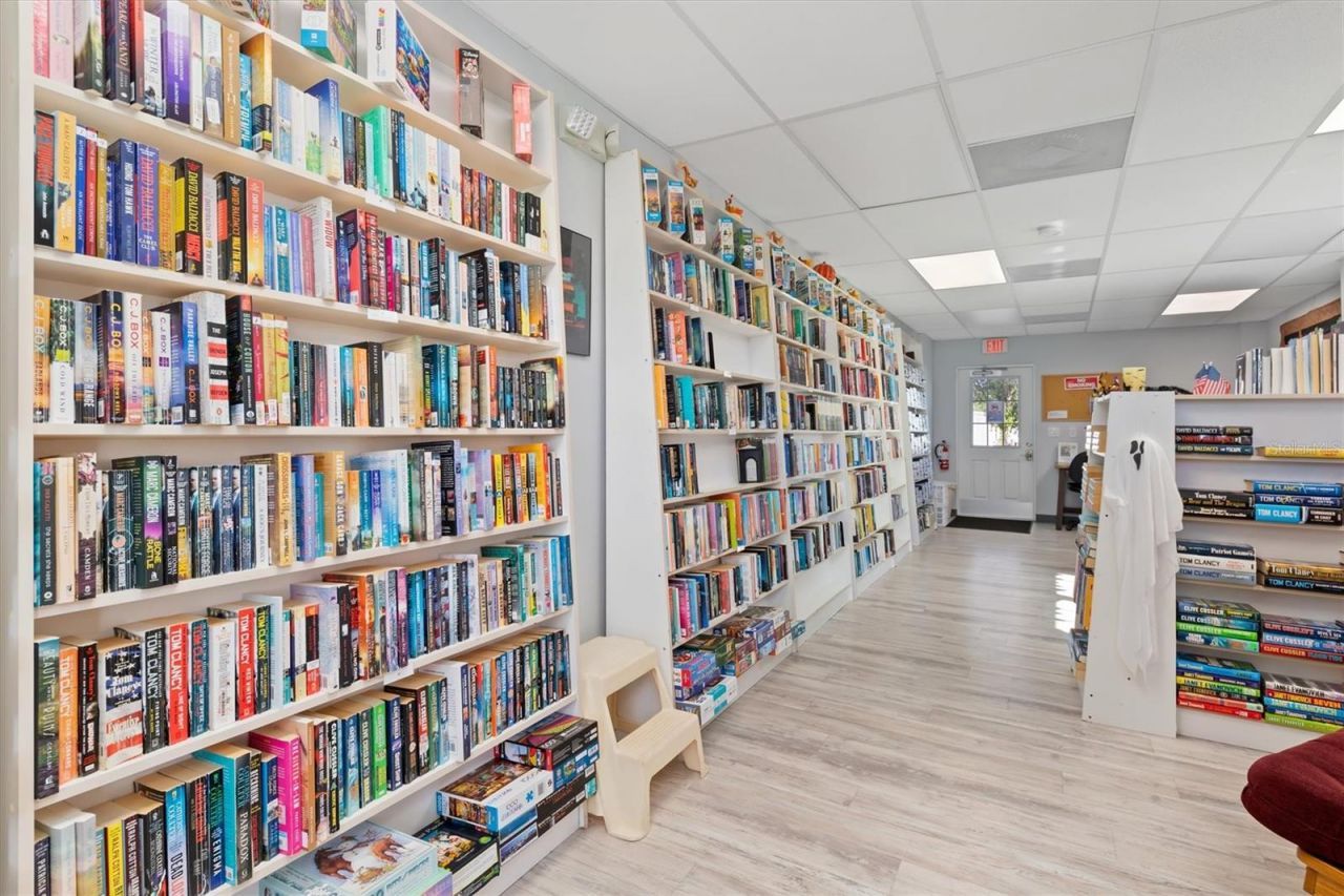 176 W Manatee Loop, Punta Gorda, FL 33950 Photo