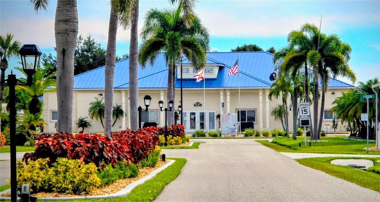 176 W Manatee Loop, Punta Gorda, FL 33950 Photo