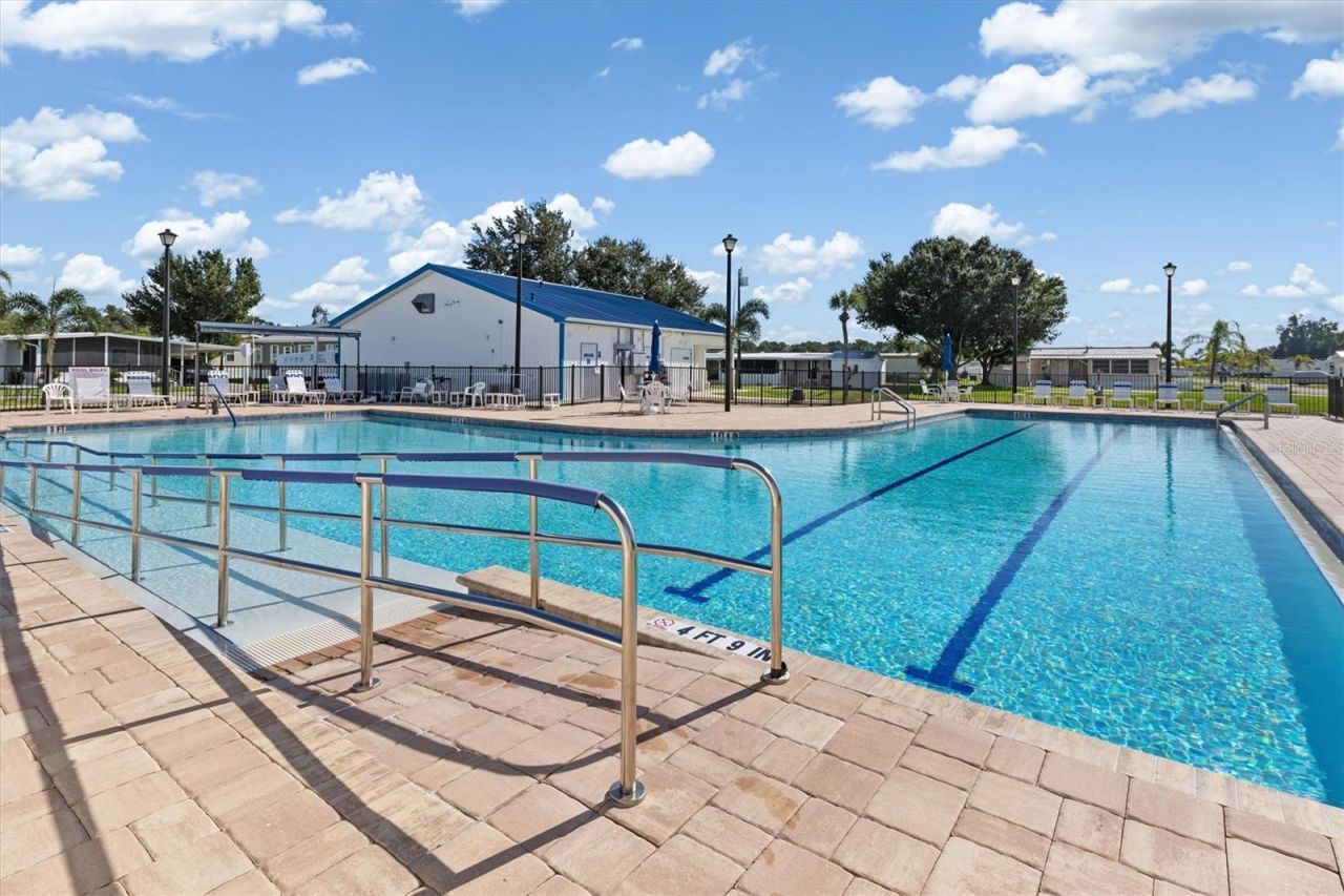 176 W Manatee Loop, Punta Gorda, FL 33950 Photo