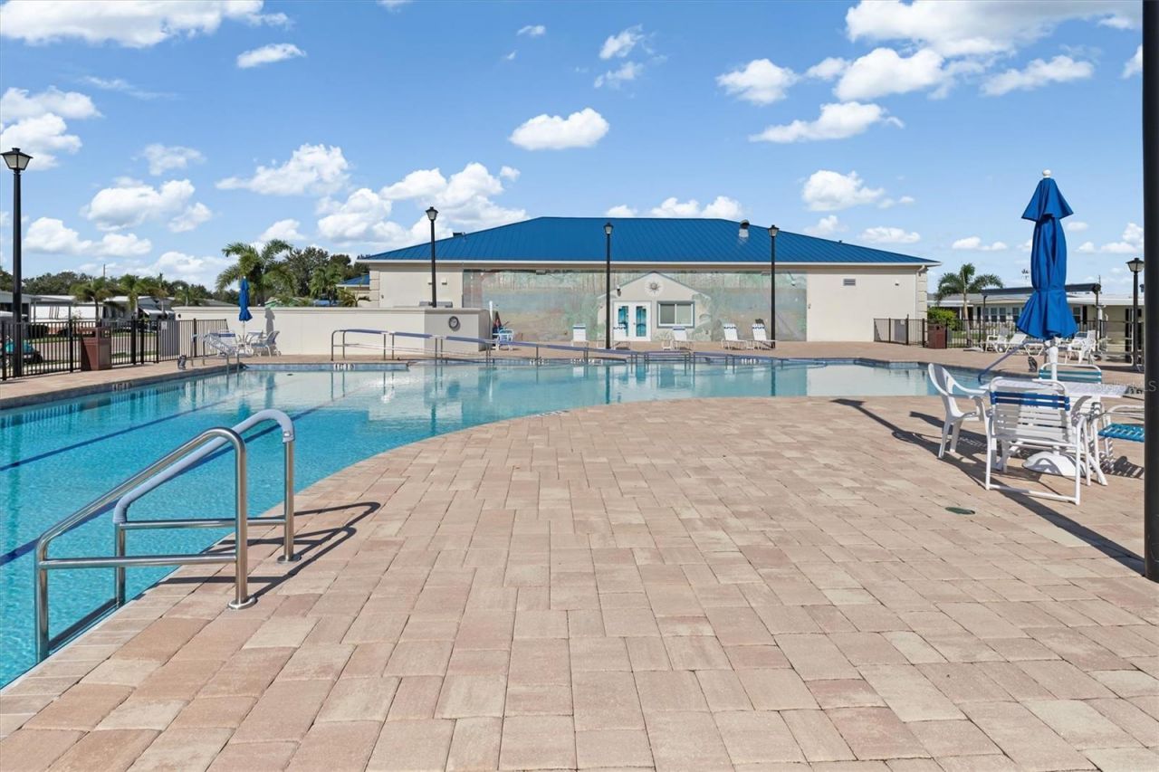 176 W Manatee Loop, Punta Gorda, FL 33950 Photo