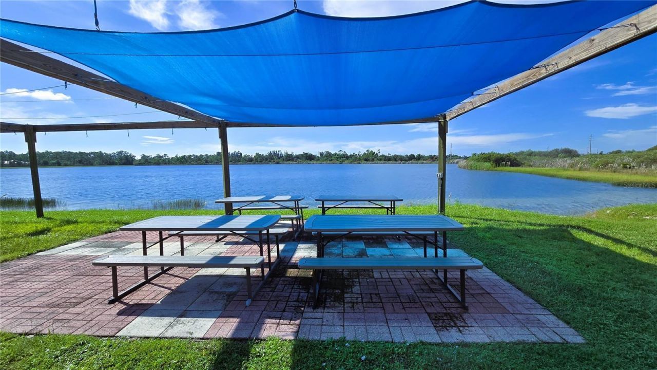 176 W Manatee Loop, Punta Gorda, FL 33950 Photo