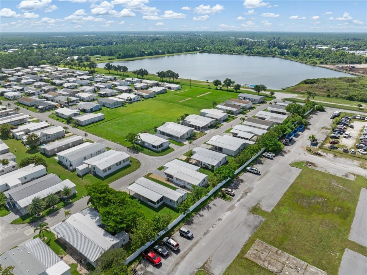 176 W Manatee Loop, Punta Gorda, FL 33950 Photo