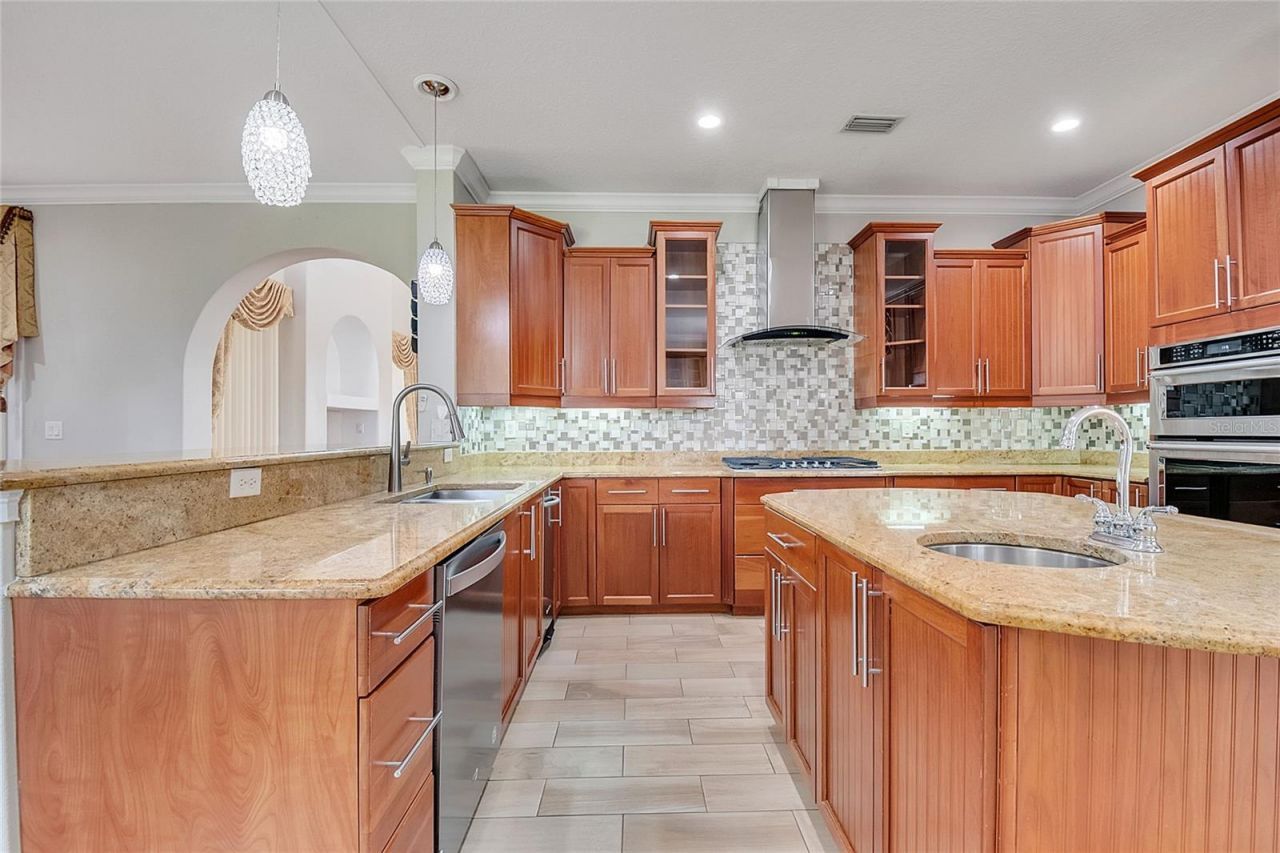 18147 Coralwood Lane, Groveland, FL 34736 Photo