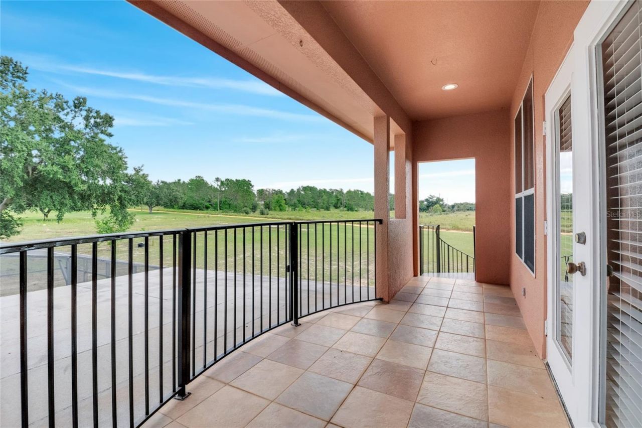 18147 Coralwood Lane, Groveland, FL 34736 Photo