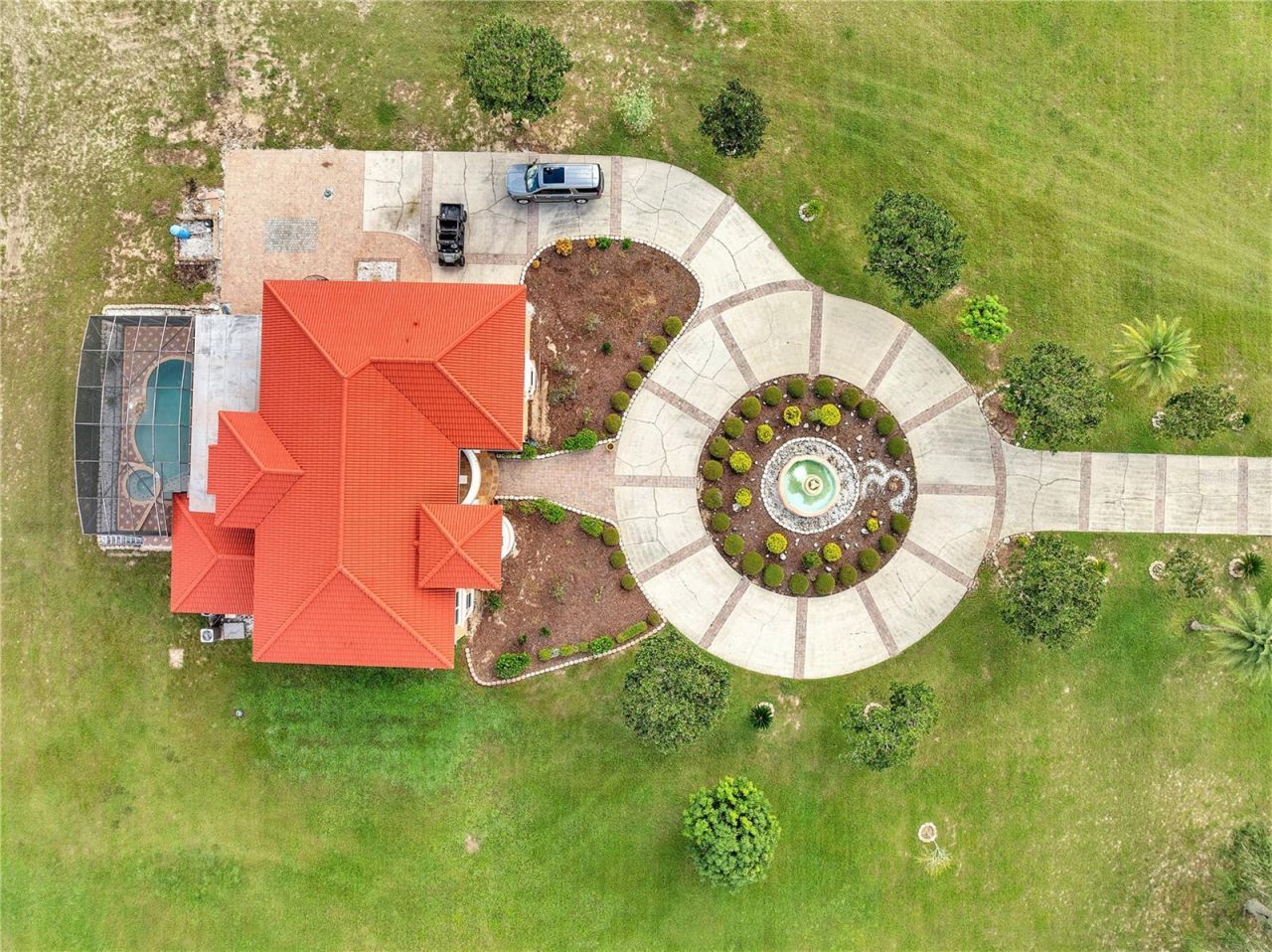 18147 Coralwood Lane, Groveland, FL 34736 Photo