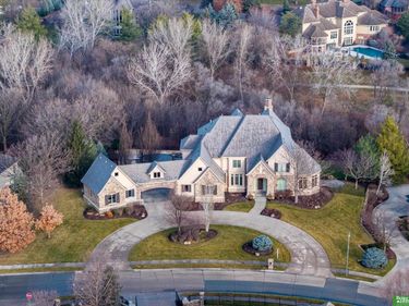 13824 Cuming Street, Omaha, NE 68154