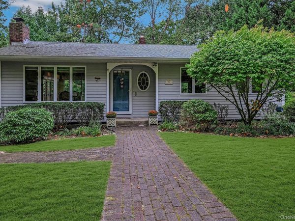 98 Eatons Neck Road, Northport, NY 11768