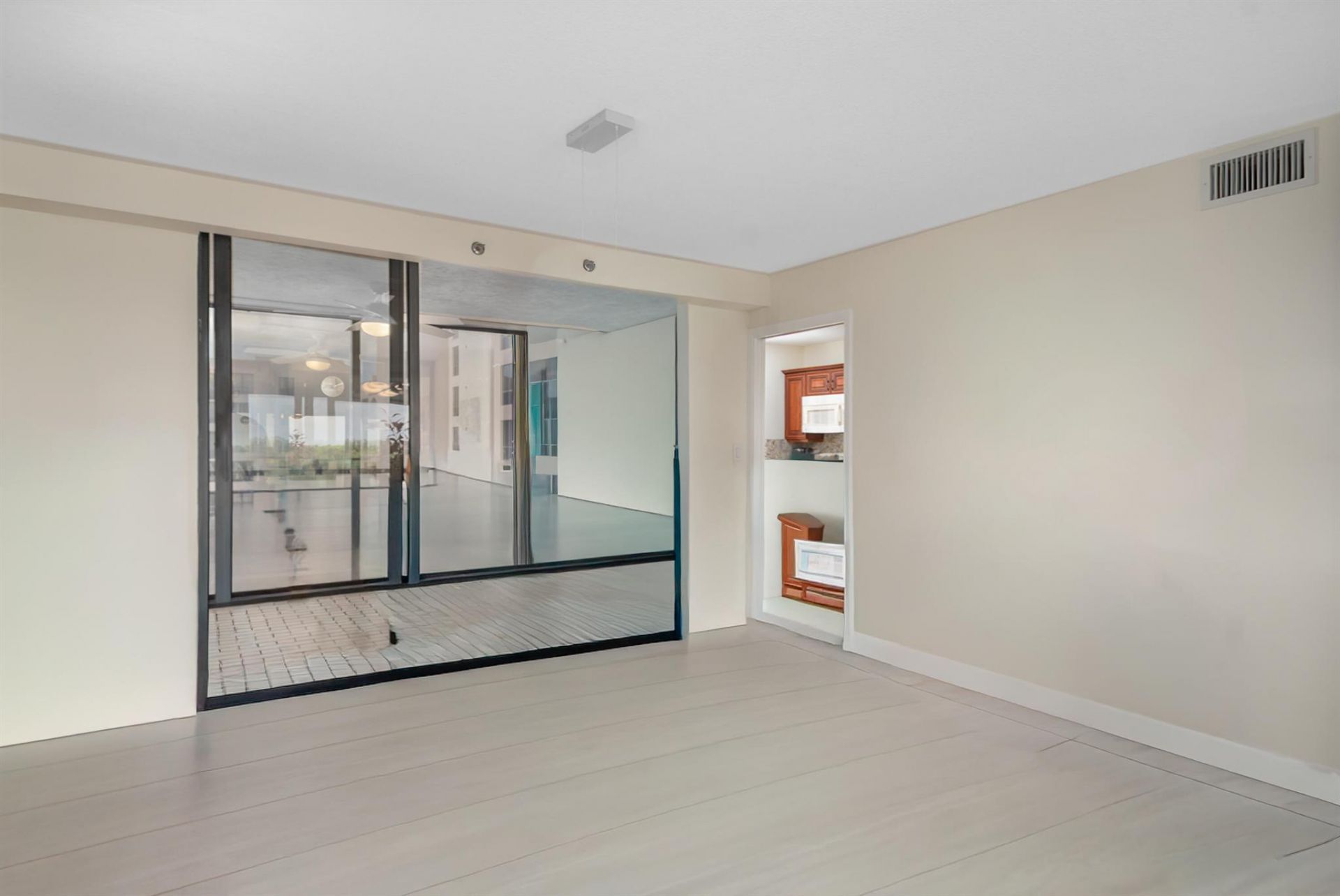 7153 Promenade Drive, Unit 601, Boca Raton, FL 33433 Photo