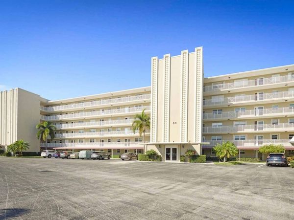 44 Yacht Club Drive, Unit 212, North Palm Beach, FL 33408