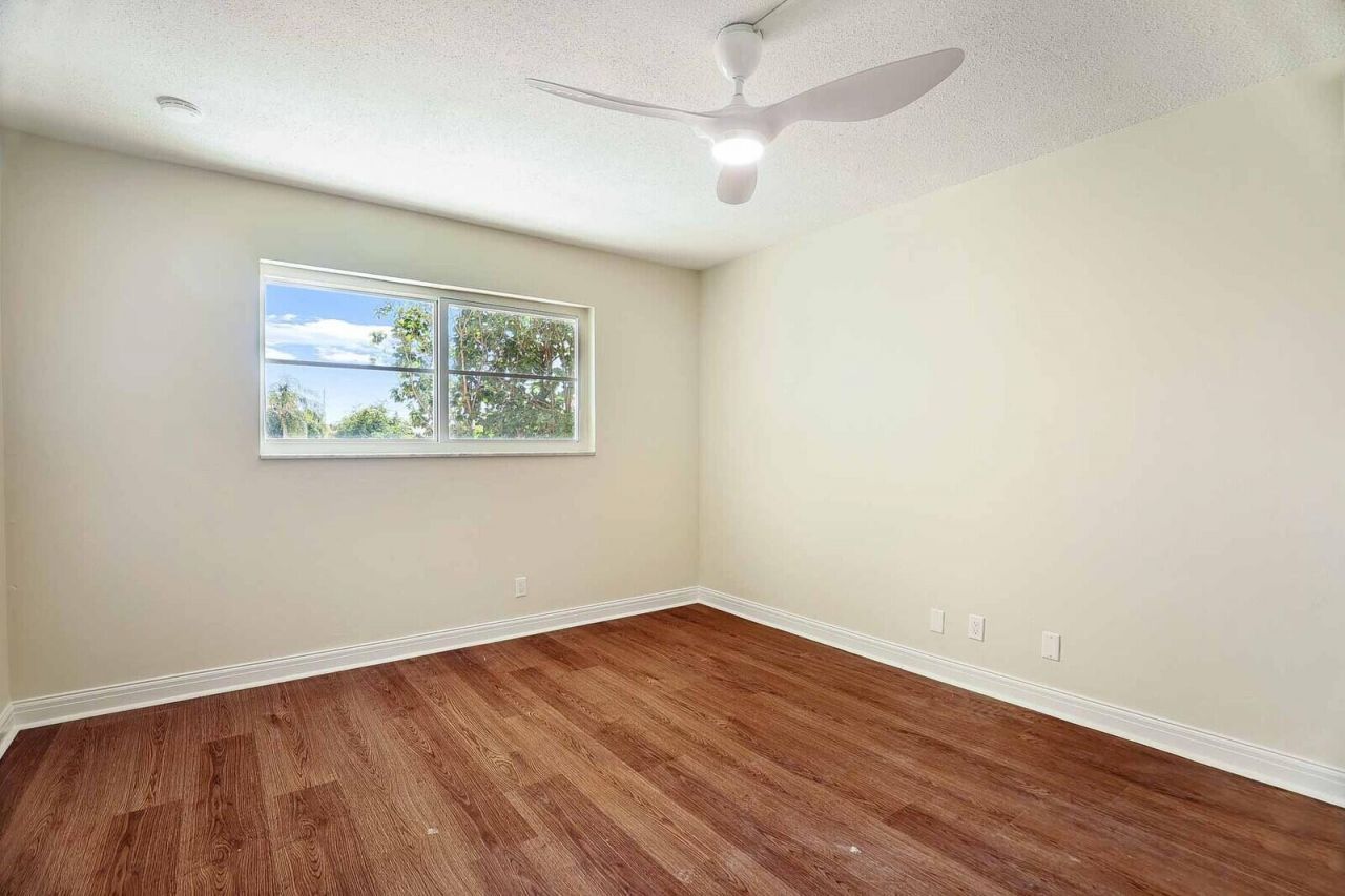 44 Yacht Club Drive, Unit 212, North Palm Beach, FL 33408 Photo