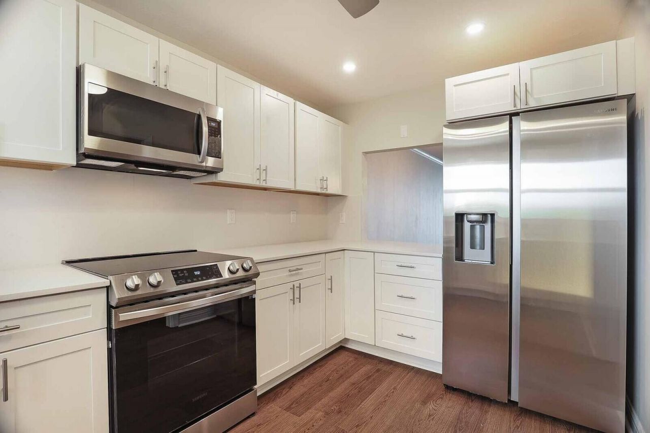 44 Yacht Club Drive, Unit 212, North Palm Beach, FL 33408 Photo