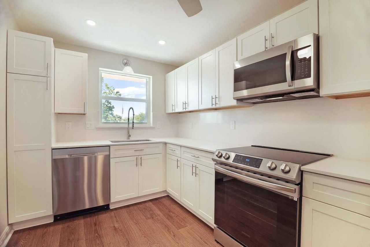 44 Yacht Club Drive, Unit 212, North Palm Beach, FL 33408 Photo