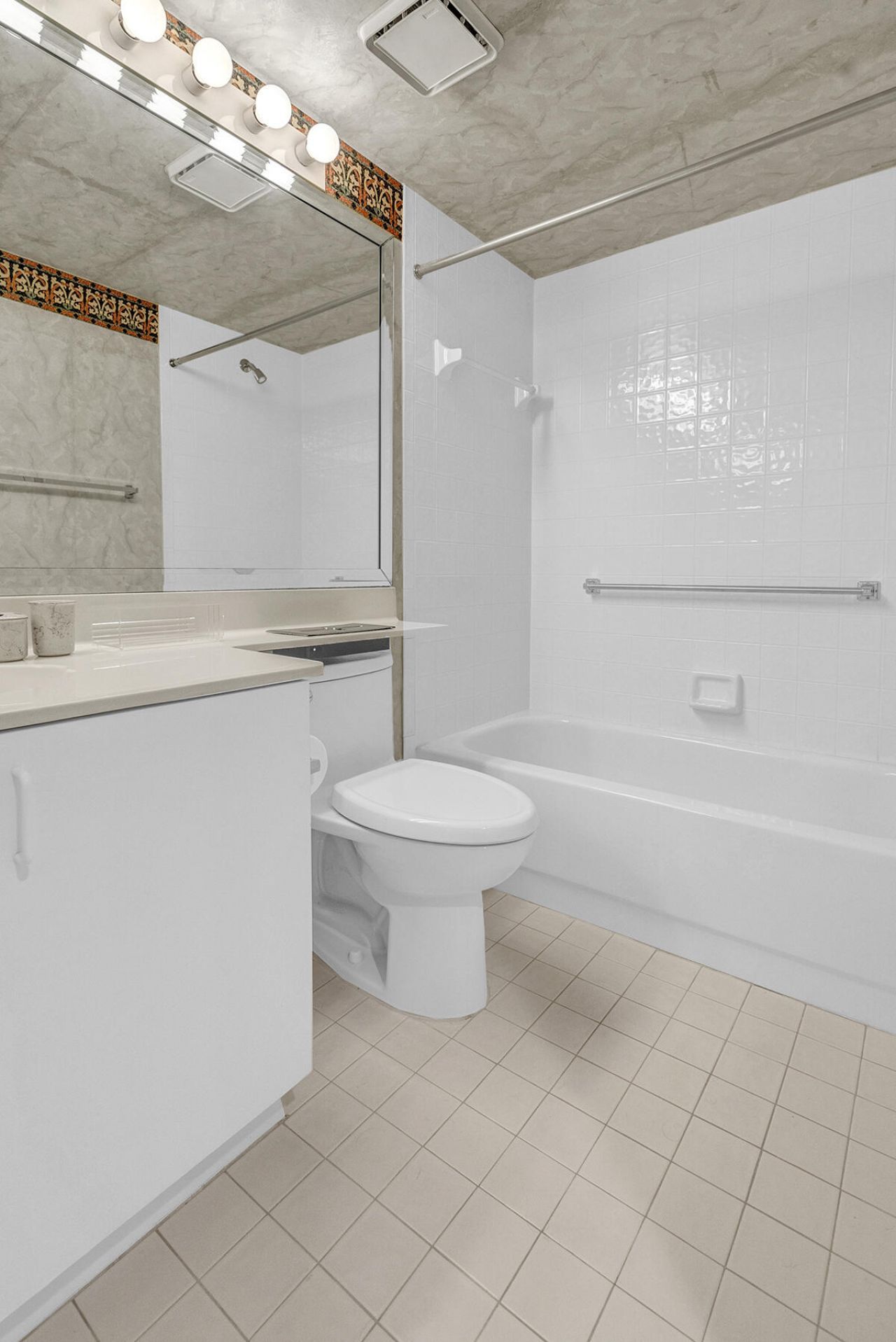 7562 Trent Drive, Unit 306, Tamarac, FL 33321 Photo