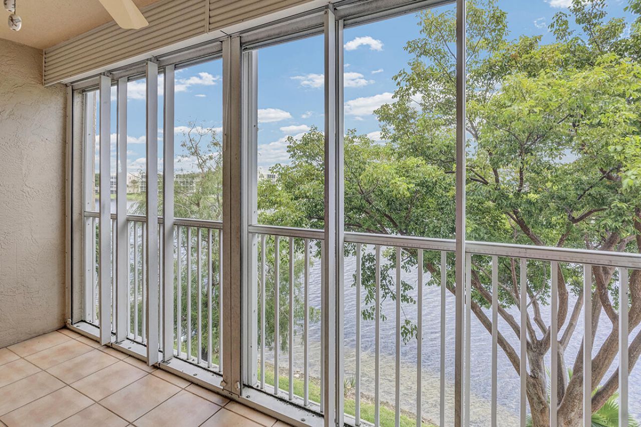 7562 Trent Drive, Unit 306, Tamarac, FL 33321 Photo