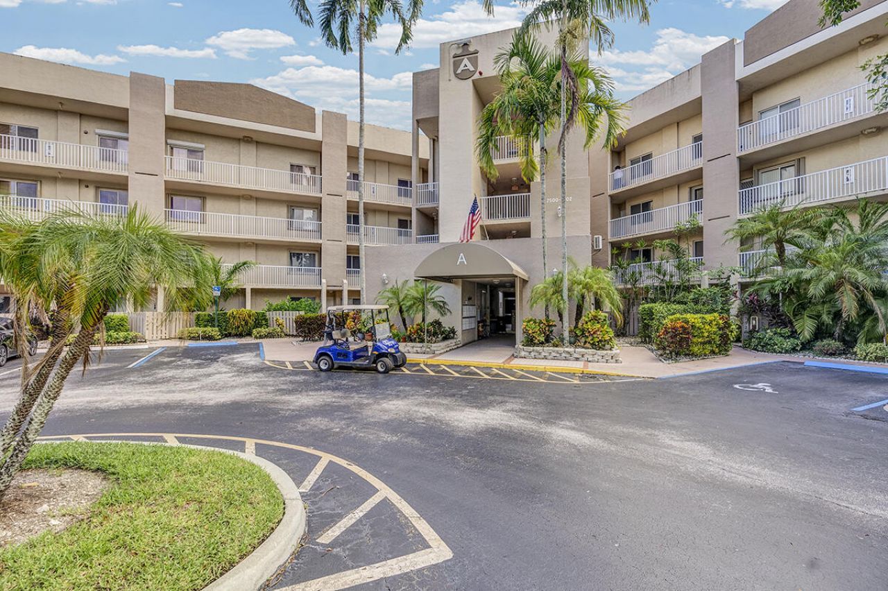 7562 Trent Drive, Unit 306, Tamarac, FL 33321 Photo