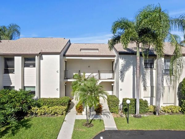 702 Wingfoot Drive, Unit D, Jupiter, FL 33458