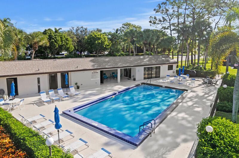 702 Wingfoot Drive, Unit D, Jupiter, FL 33458 Photo
