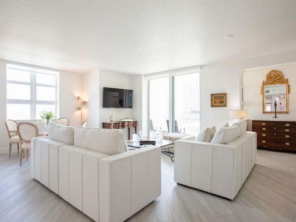 403 S Sapodilla Avenue, Unit 604, West Palm Beach, FL 33401