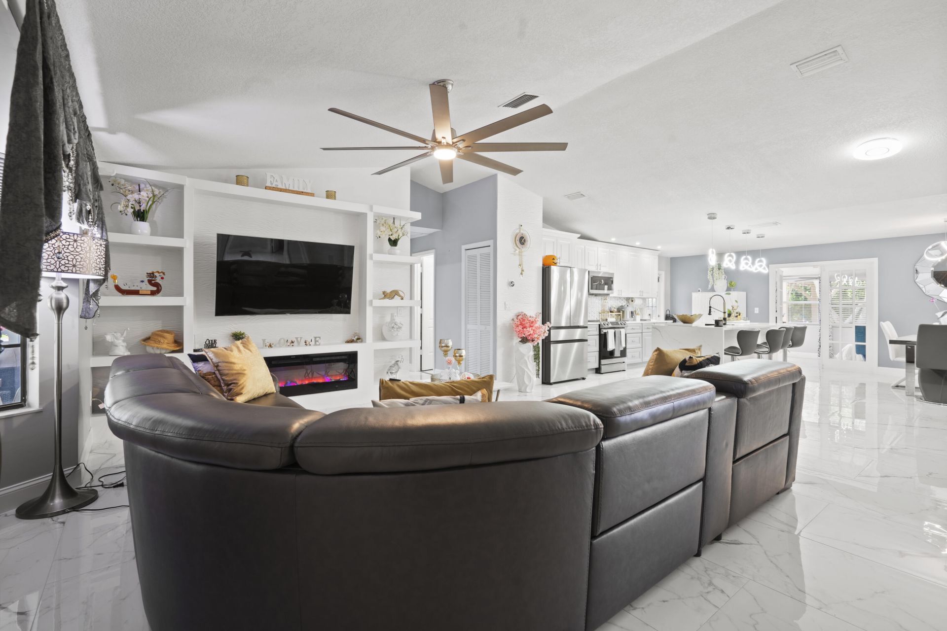 2456 SE Blackhorse Street, Port Saint Lucie, FL 34984 Photo